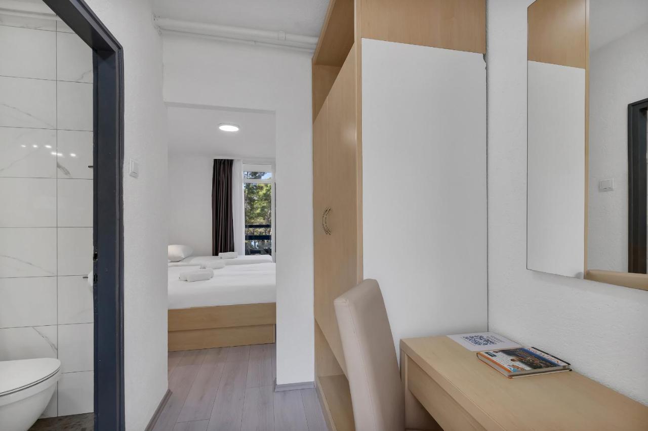Hotel Alem Baska Voda Luaran gambar