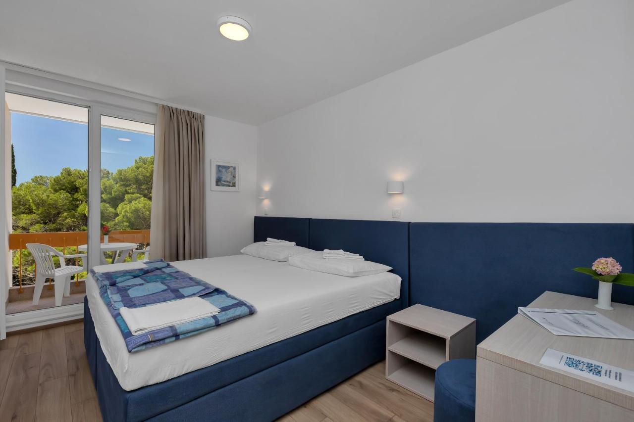 Hotel Alem Baska Voda Luaran gambar