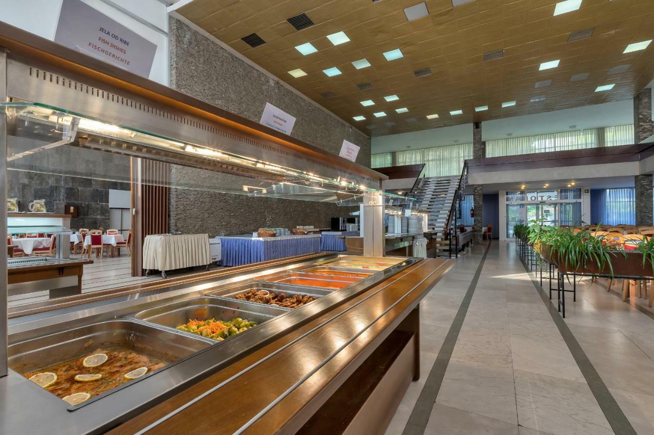 Hotel Alem Baska Voda Luaran gambar